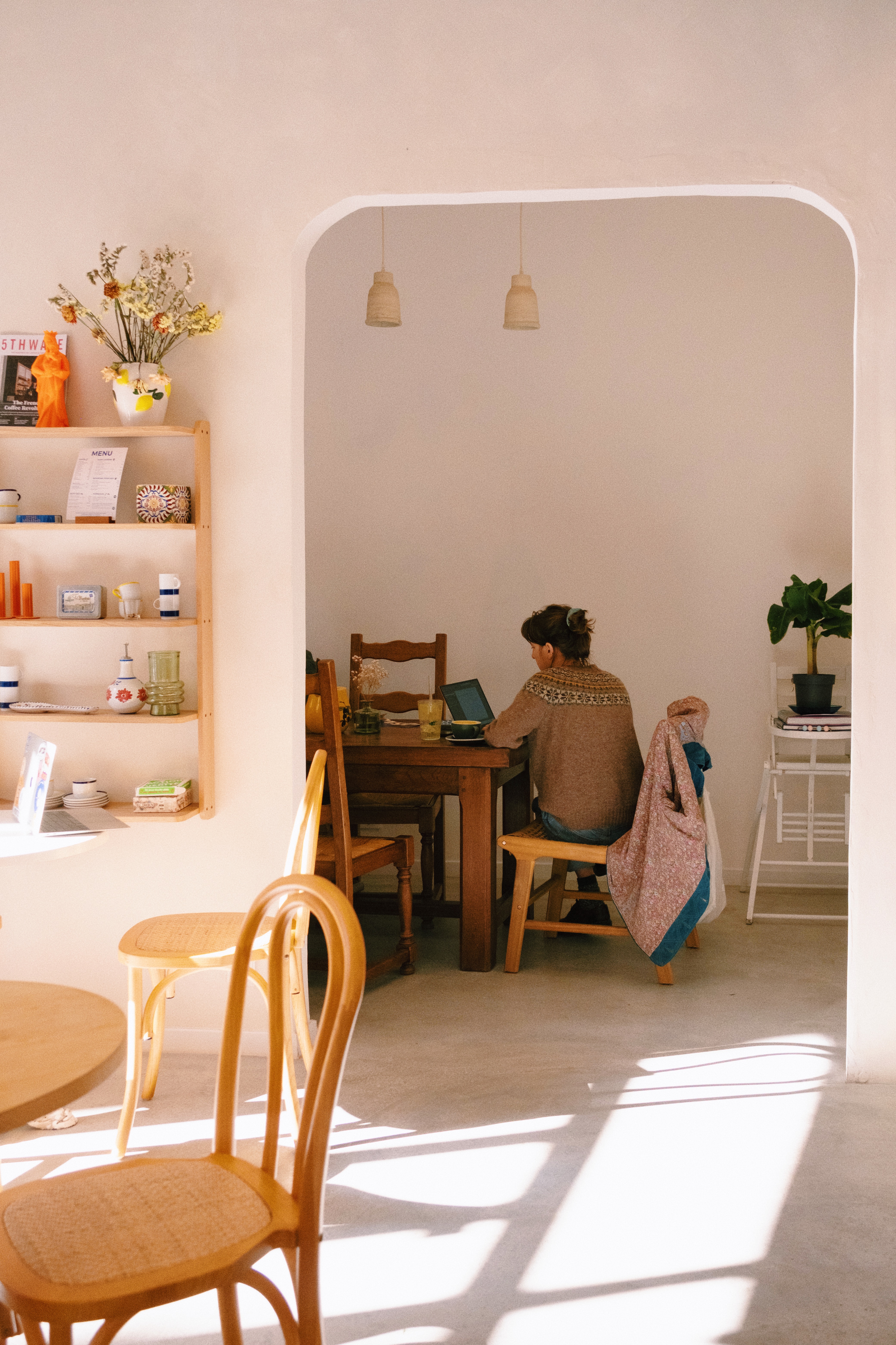 Josie coffee shop Marseille arche sur mesure