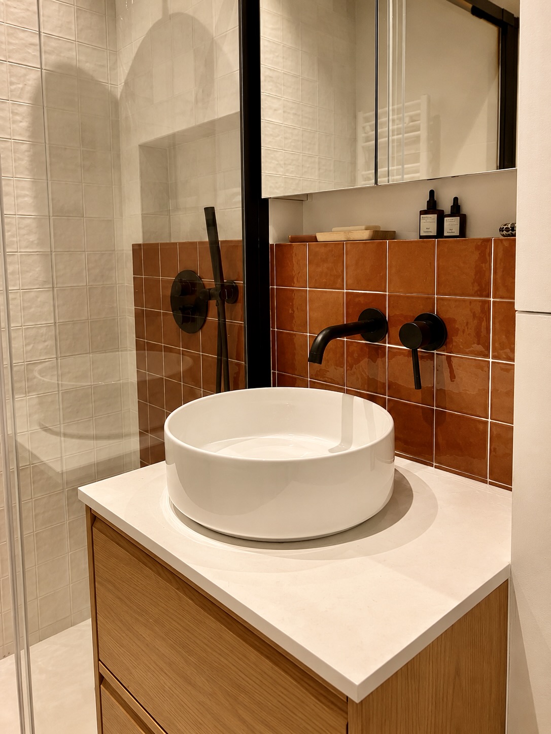 Salle de bain rénovation Myrha Paris 18