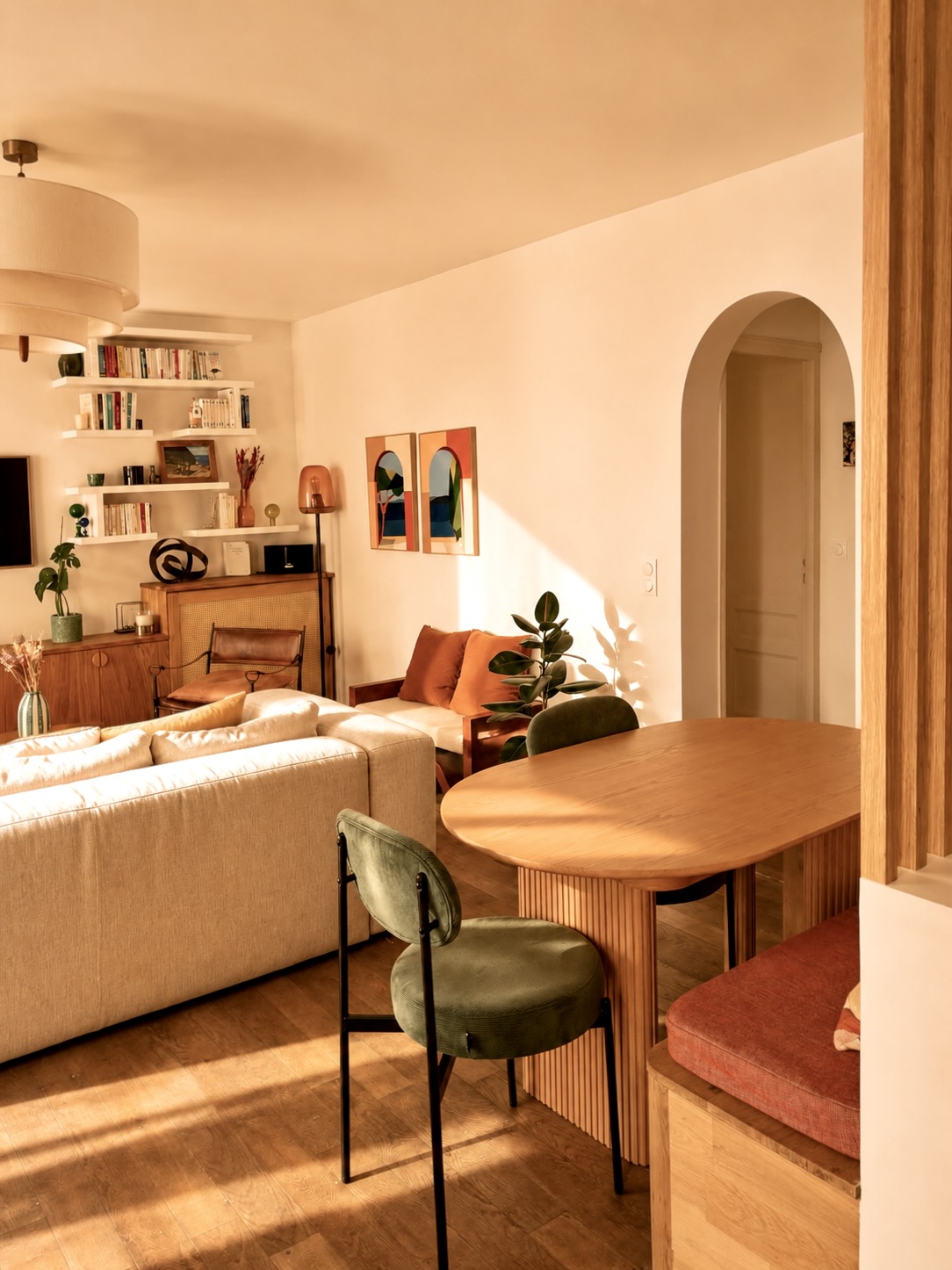 Salle à manger rénovation Petites Écuries Paris 10